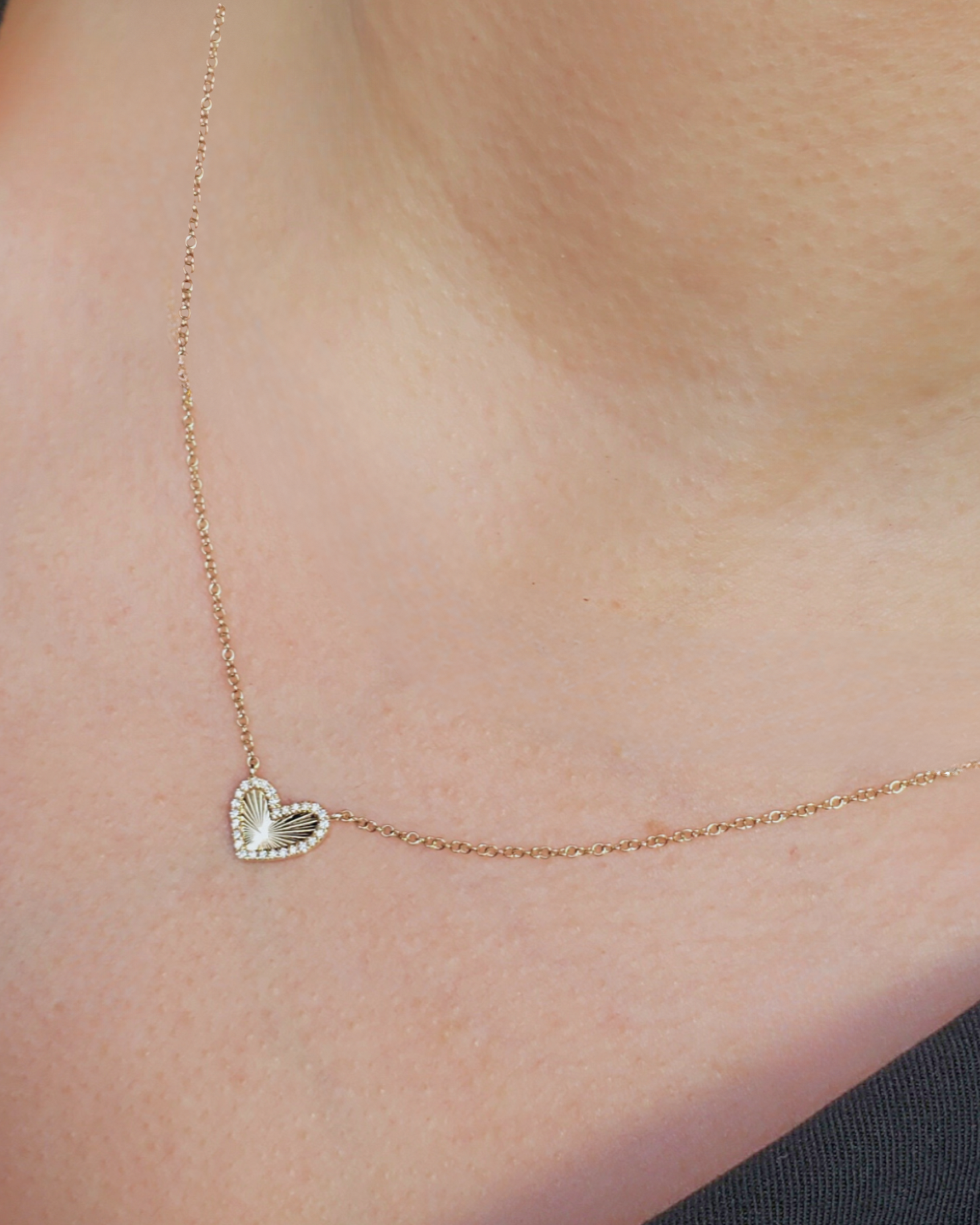 Mini diamond Fluted Heart Pendant Necklace