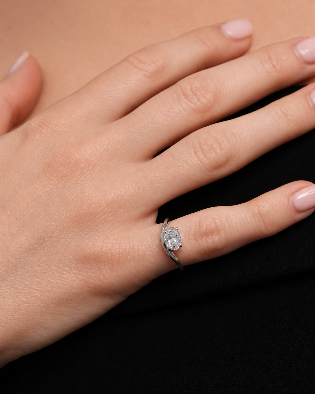 Oval-shaped Diamond Pinky Ring