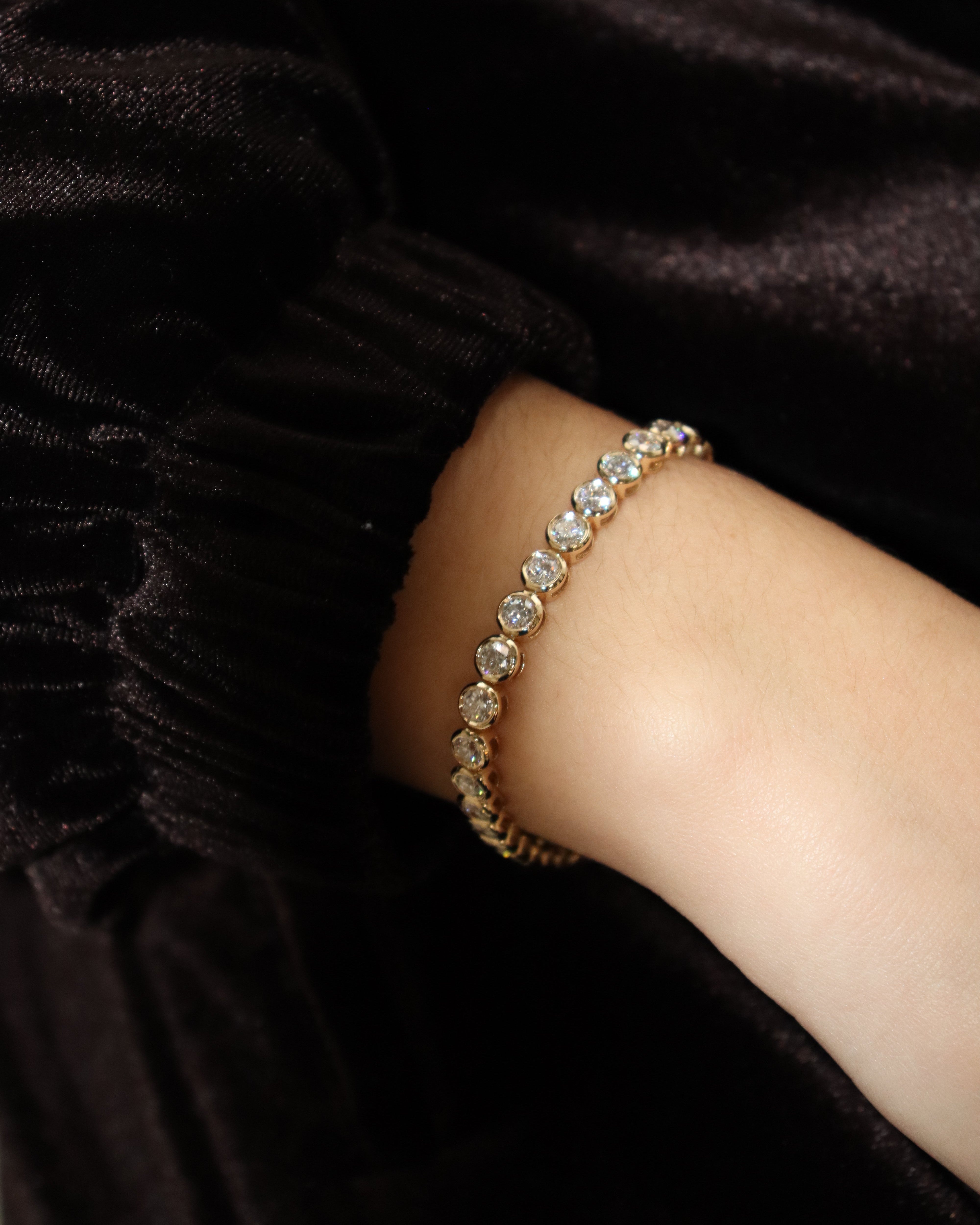 Bezel Round-Cut Lab Diamond Tennis Bracelet