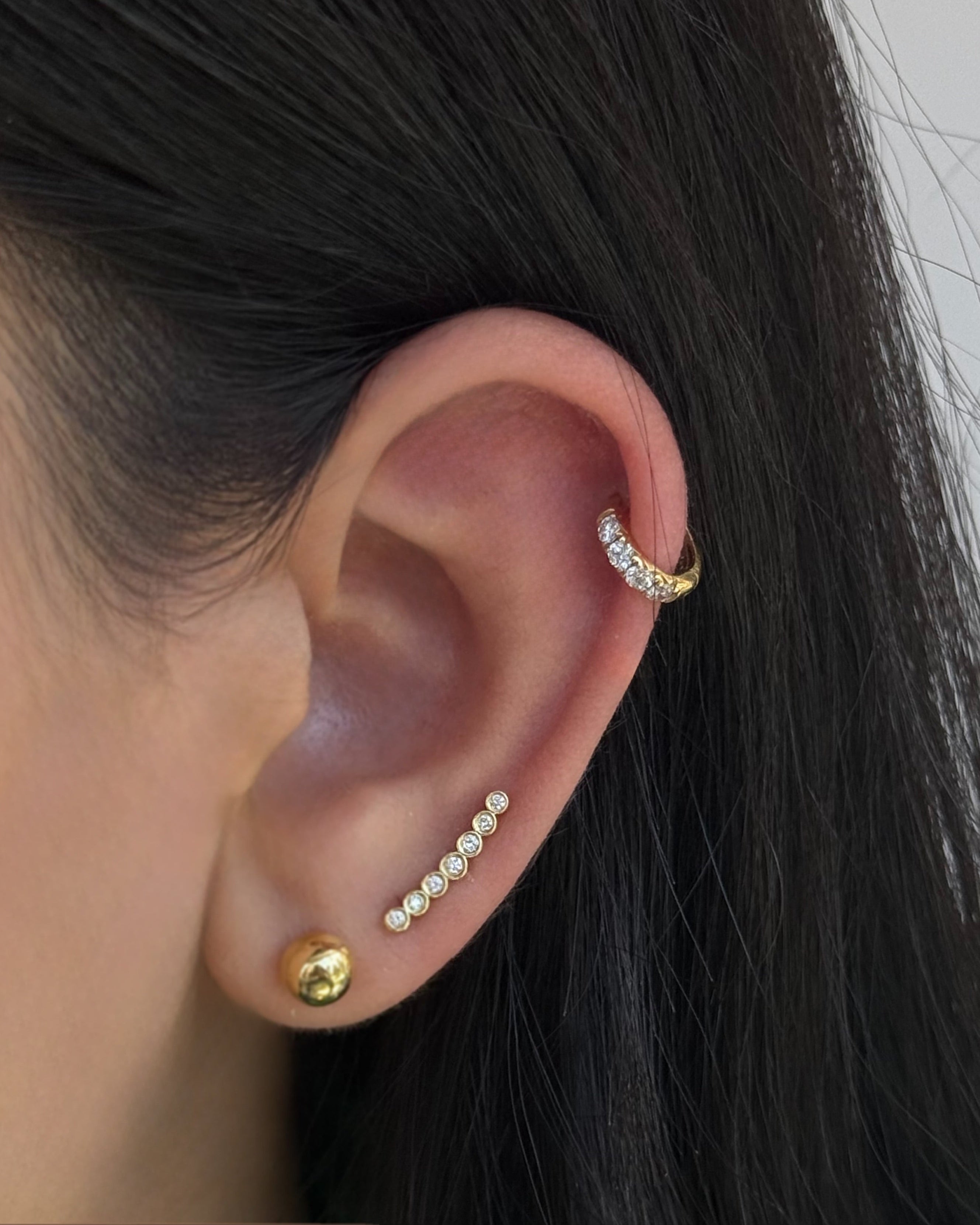 Clous d'oreilles boules en or