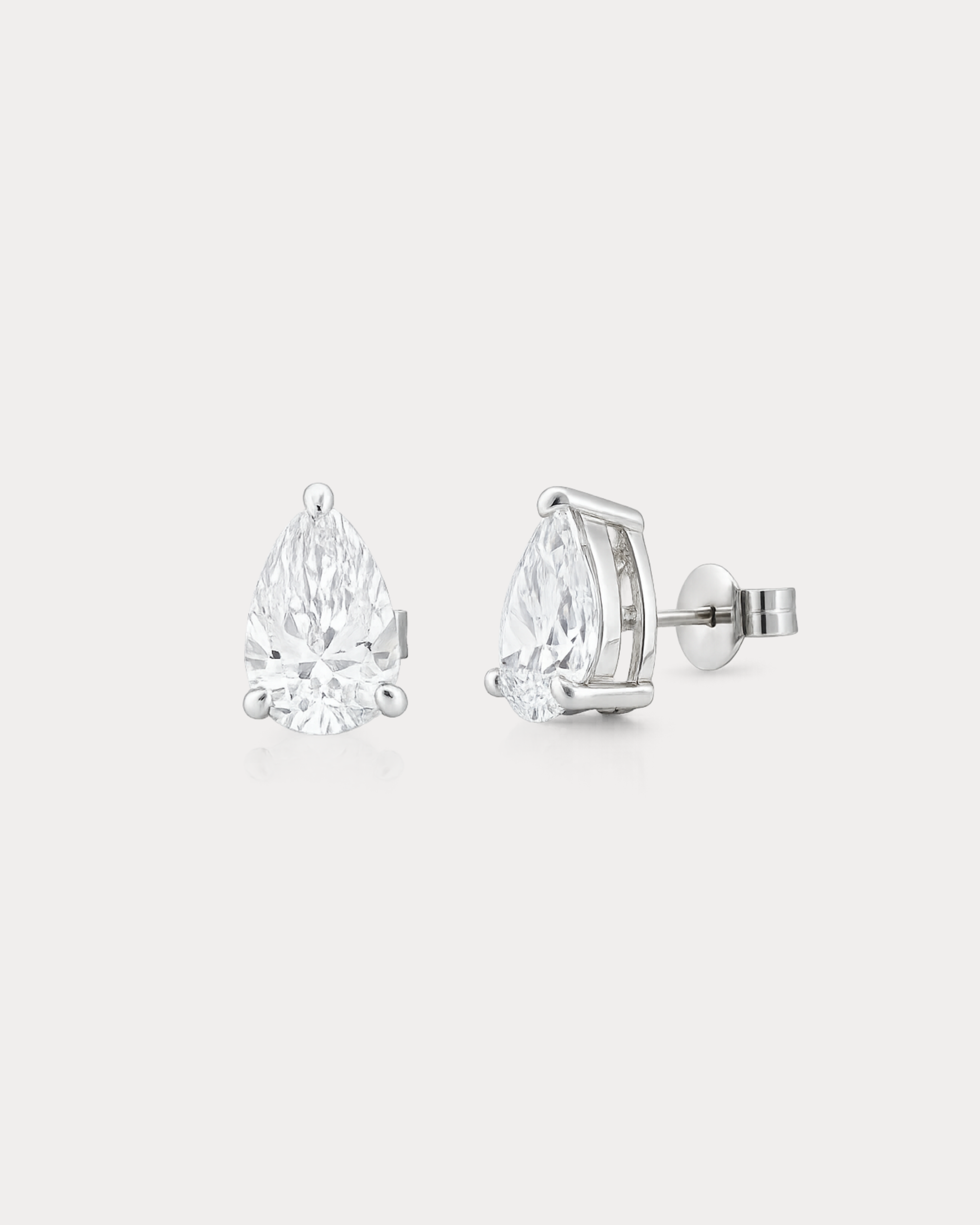 Pear-shaped Diamond Stud Earrings
