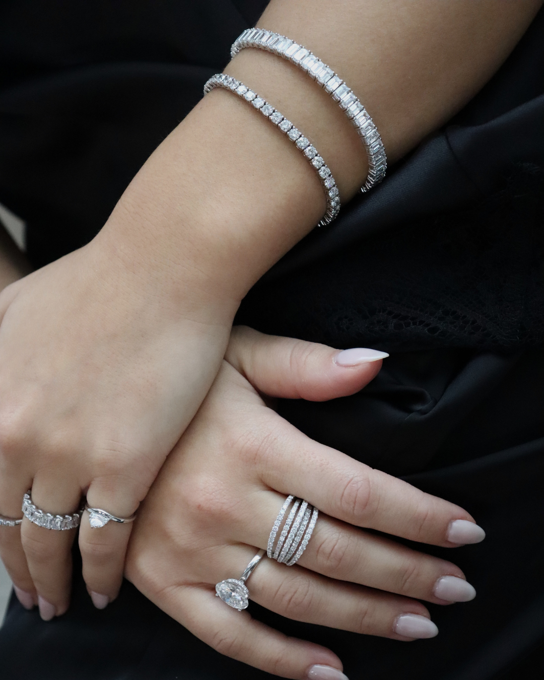 Emerald cut diamond tennis bracelet