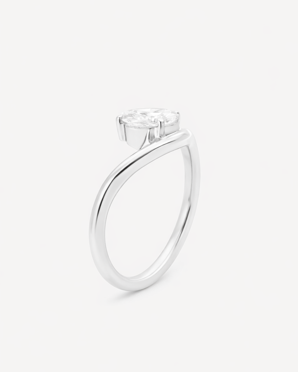 Oval-shaped Diamond Pinky Ring