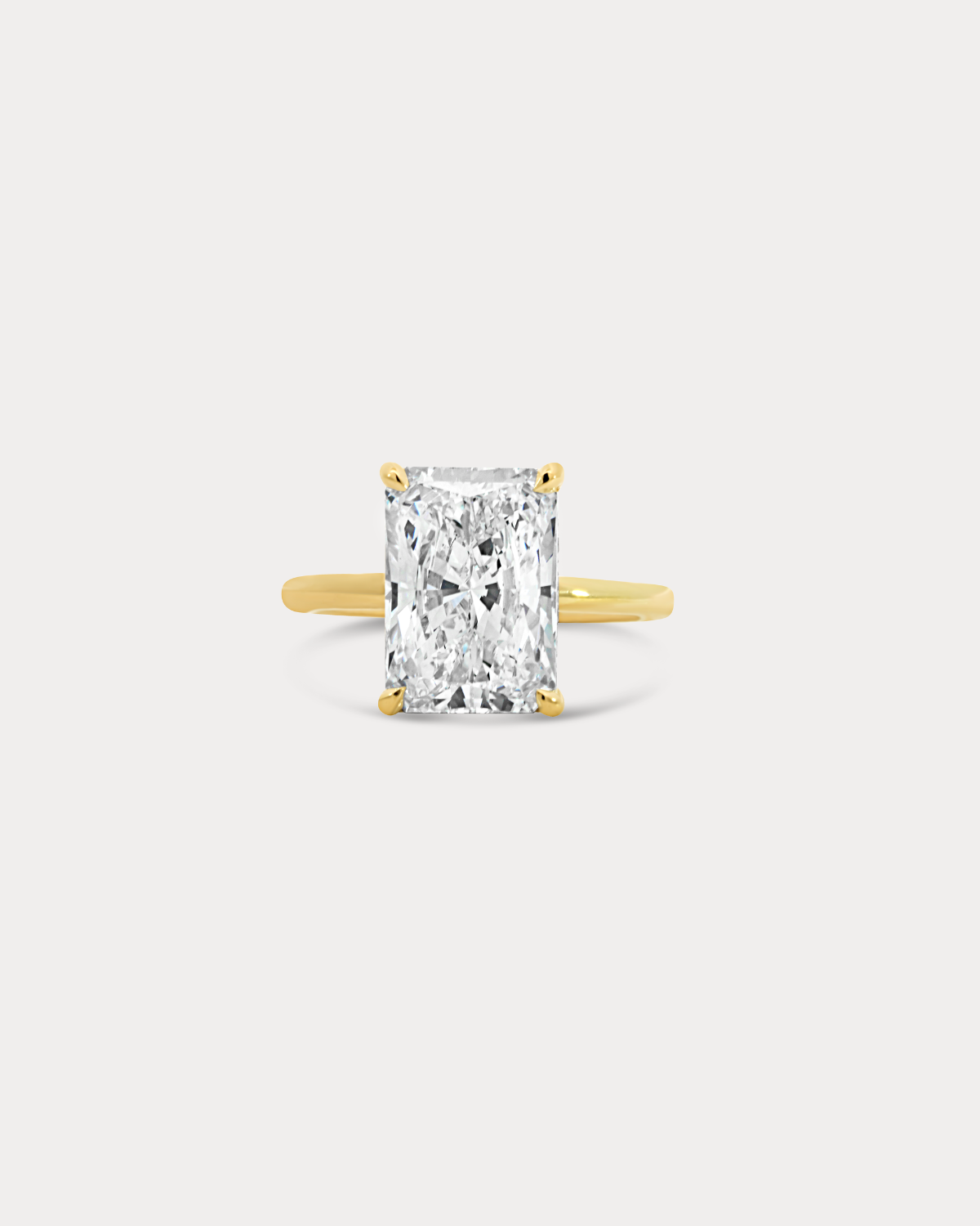 Bague de fiançailles avec diamant taille radiant