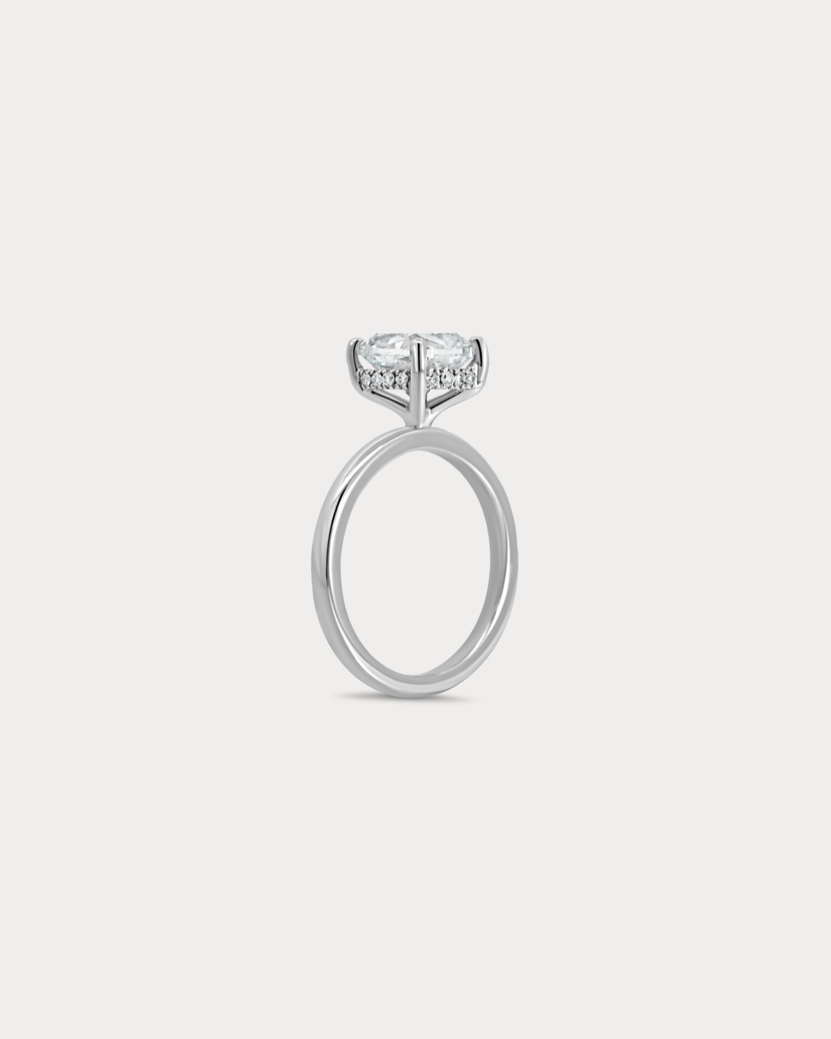 Bague de fiançailles coussin carré