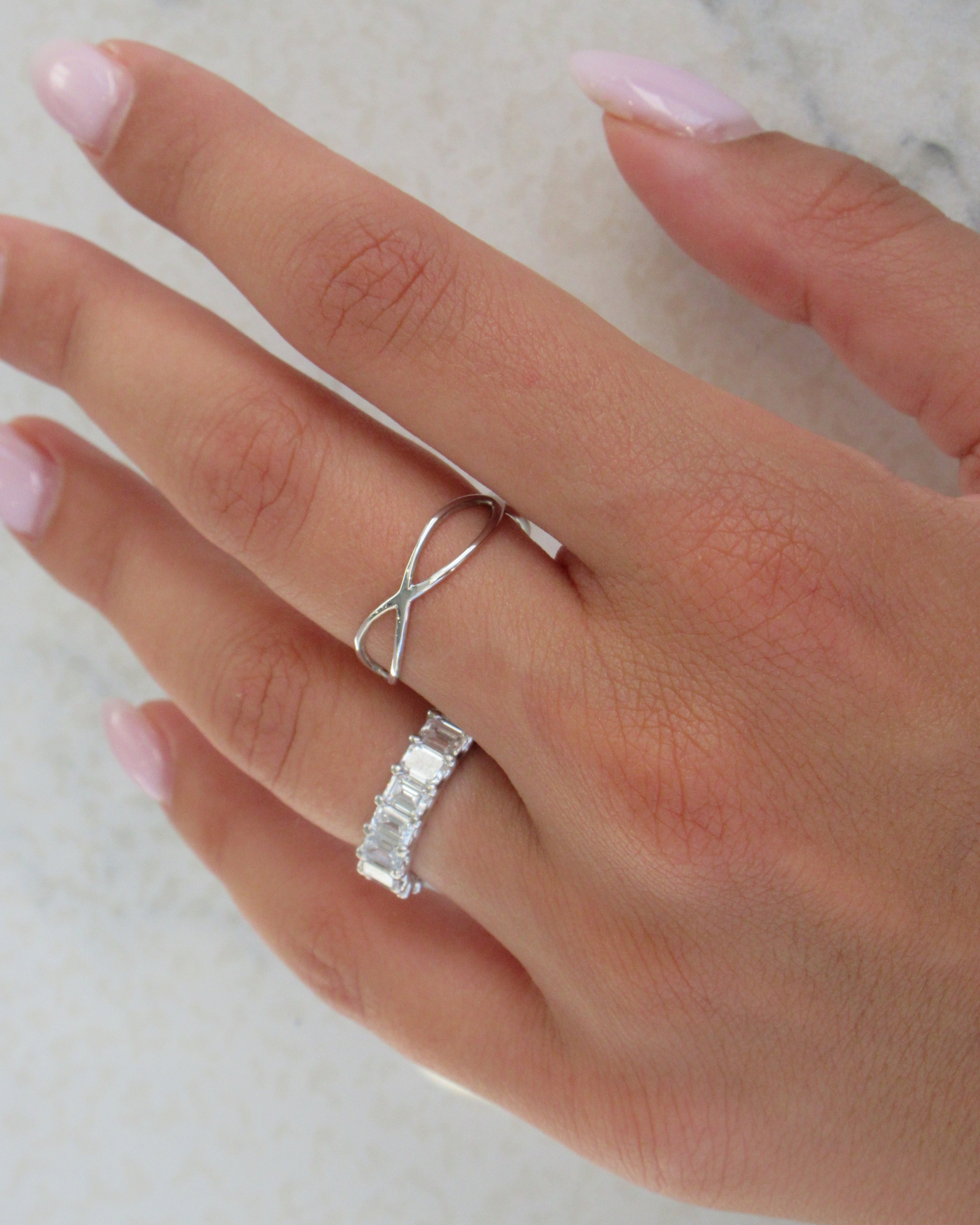Crossover Ring