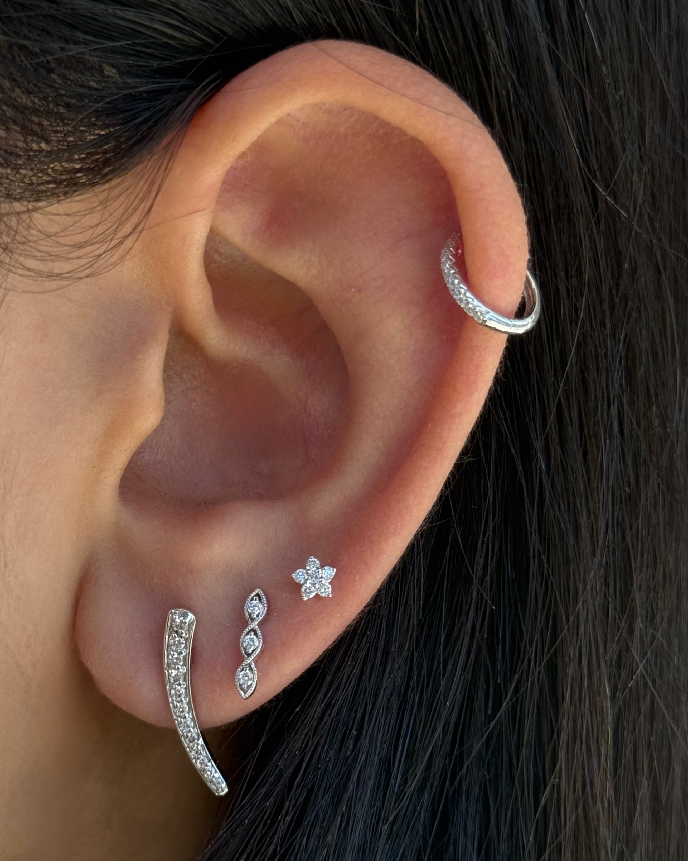 Diamond Curve Bar Studs