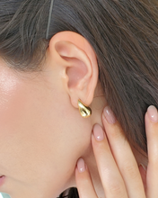 Load image into Gallery viewer, Gold Tear Drop Earrings
