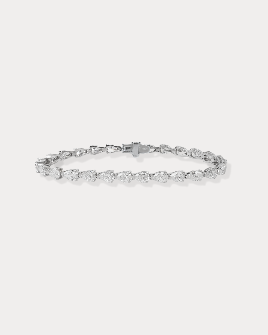 Pear shaped diamond tennis bracelet